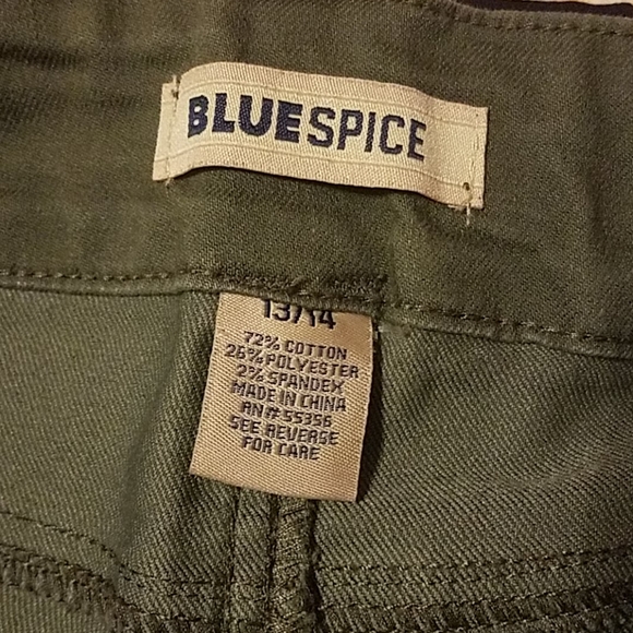 💚Green women's shorts💚 - Picture 3 of 4